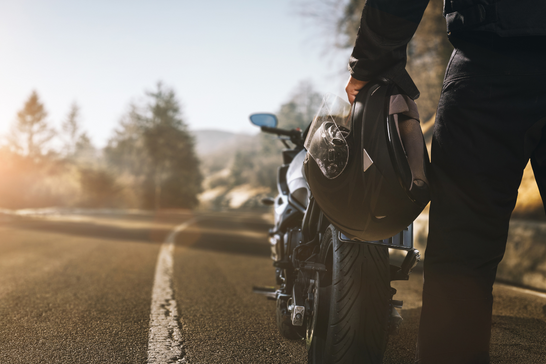 Choosing the Right Motor Oil for Your Motorcycle: Mineral, Semi-Synthetic, or Full Synthetic?